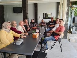 Berita Foto: Kerja Keras Dengan Tim Yang Solid dan Efektif