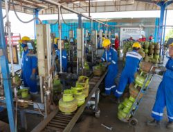 Hilirisasi Tepat, Buahkan Hasil Positif