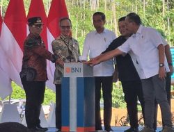 Presiden Jokowi Resmikan Peletakan Batu Pertama Gedung Kantor Bank BNI di IKN