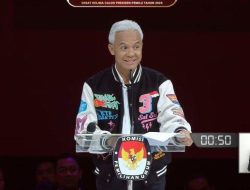 Debrat Capres Terakhir, Ganjar Pranowo Janjikan Pendidikan yang Merata