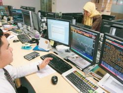 Di Bursa Efek Tokyo, Indeks Nikkei Anjlok 2,20 Persen