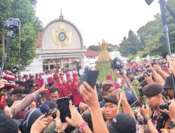 Grebeg Syawal Tradisi Leluhur Yang Tetap Dinanti