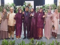Direktur Eksekutif Strategi Foundation Risdiana Wiryatni Hadiri Pernikahan Keponakan Sofyan Suri