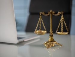 Ruwetnya Penegakan Hukum di Indonesia