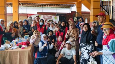 Masyarakat Antusias Ikuti Pemeriksaan Kesehatan Gratis IWAPI Ranting Sukmajaya Depok