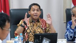 KPK Verifikasi Laporan Gratifikasi Menhut Raja Juli Terkait Amplop dari Bupati Kuansing