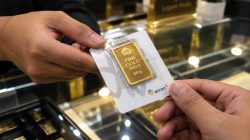 Harga Emas di Pegadaian Belum Bergerak, Antam dan UBS Tawarkan Pilihan Berbeda bagi Investor